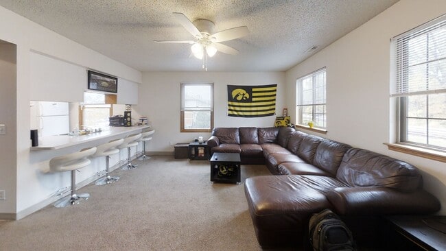 Building Photo - kp2 - KENNEDY DUPLEX