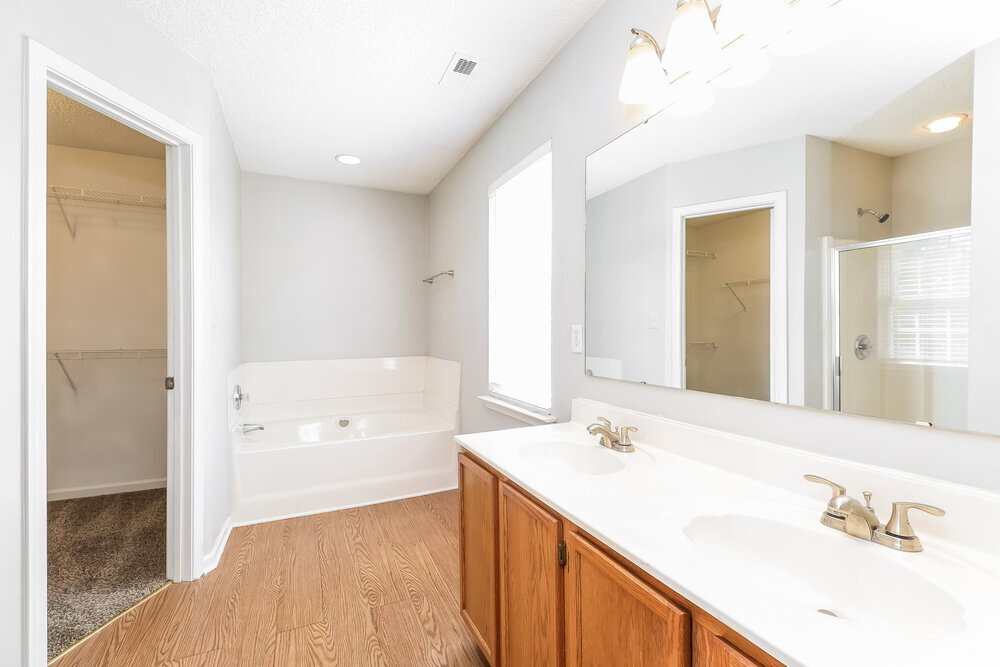 Building Photo - 13965 Dingess Rd