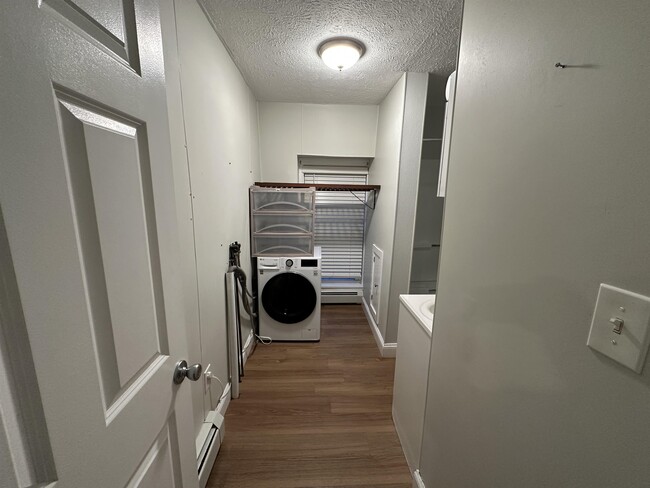 Building Photo - 53 Kellogg St