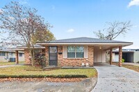 Building Photo - 195 Whittington Dr