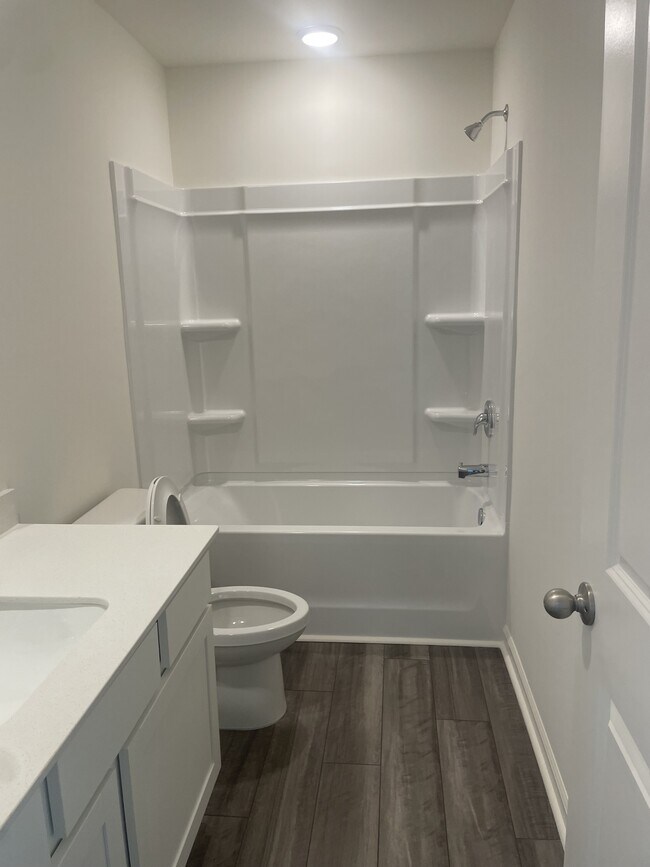 Building Photo - 349 Sporting Dr