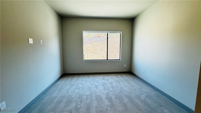 Building Photo - 26 Promenade Isle Ln