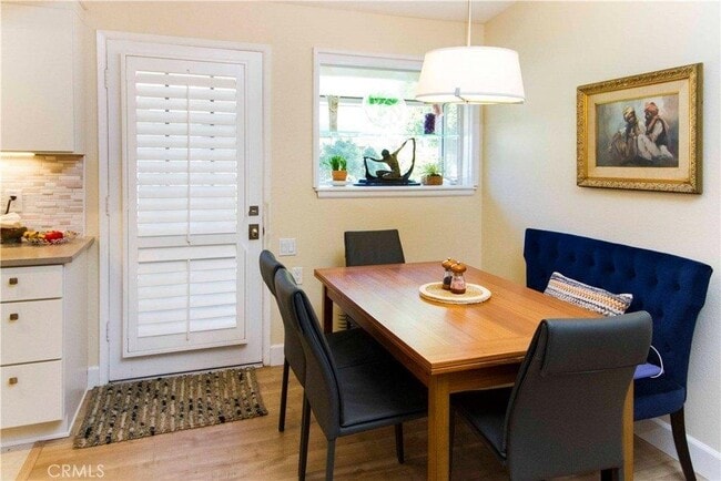 Building Photo - 731 Avenida Majorca