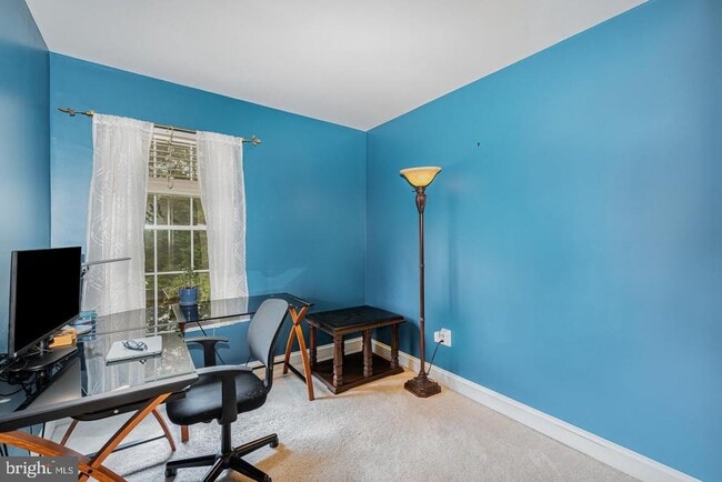 Building Photo - 3954 Forest Valley Rd