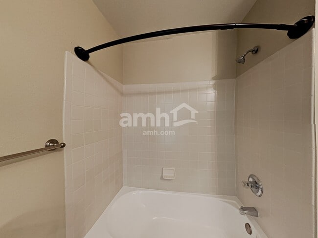 Building Photo - 2108 Hibbard Ln