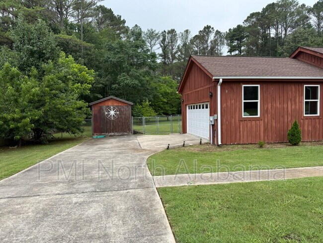 Building Photo - 314 Neal Dr
