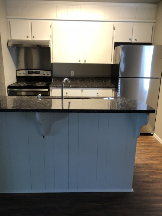 Primary Photo - Linda Lane Apartments