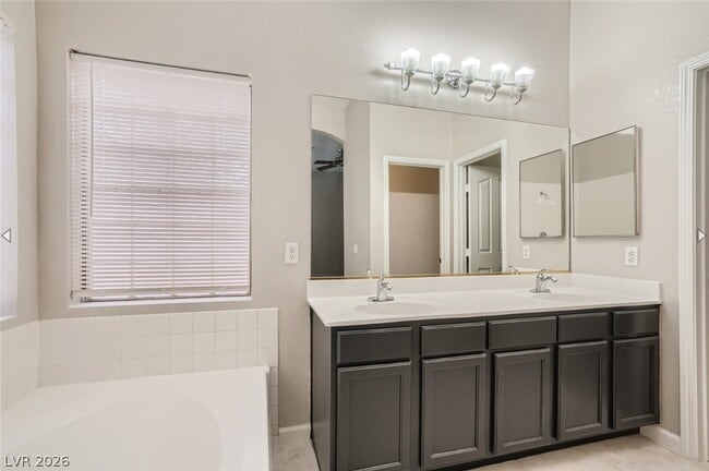 Building Photo - 401 Carlton Kay Pl