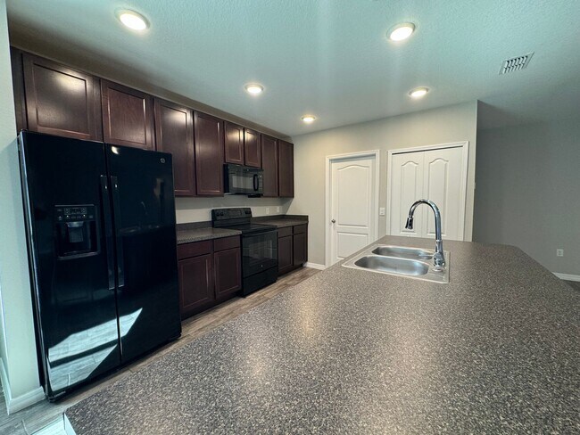 Building Photo - 286 E Fiesta Key Loop