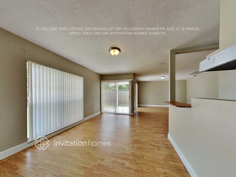 Building Photo - 614 W Windhorst Rd