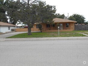 Building Photo - 3BR/2BA home.