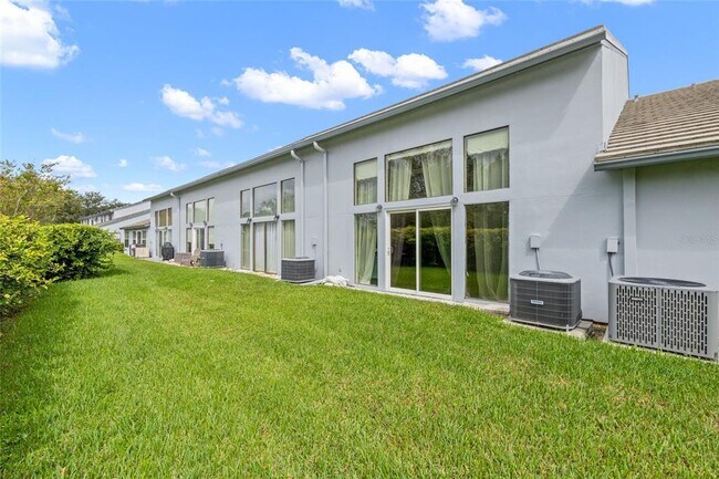 Building Photo - 4265 Brentwood Park Cir