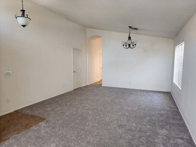 Building Photo - 21753 Kirkland Dr