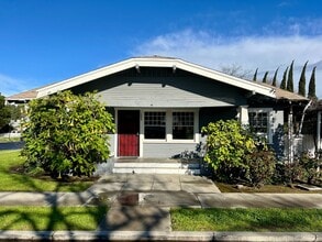 Building Photo - 1042 N Harrison Ave