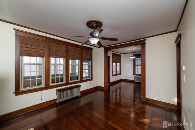 Building Photo - 684 Amboy Ave