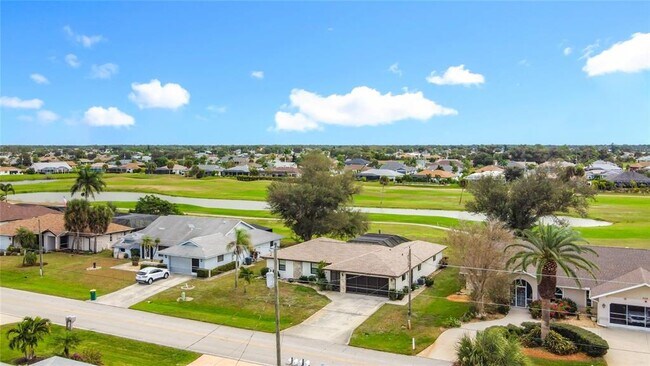 Building Photo - 290 Rotonda Cir