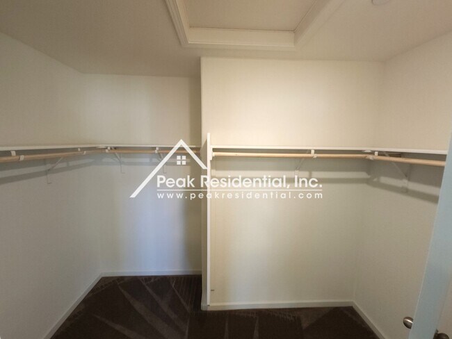 Building Photo - Newer North Natomas 3bd/2.5ba House with Loft & 2 Car Garage