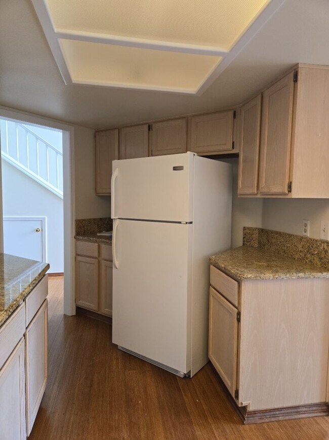 Building Photo - Charming 3-Bedroom, 2-Bath Townhouse for Rent in Ashland!