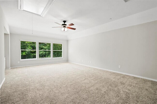 Building Photo - 70 Fulshear Ct