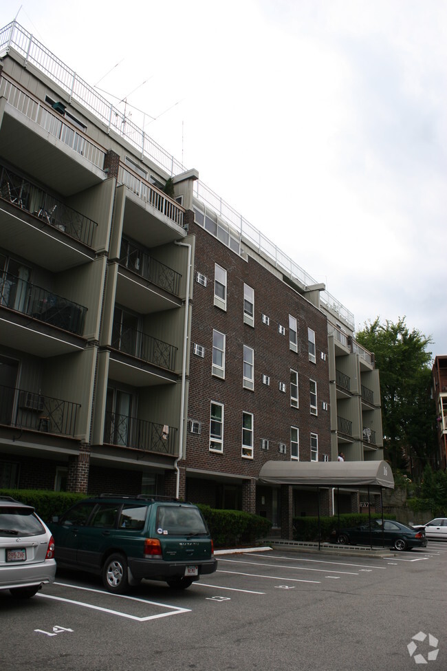 Building Photo - The Winthrop House