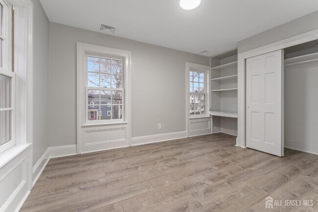 Building Photo - 100 Old Hwy 28