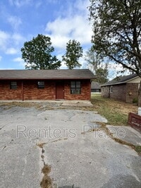 Building Photo - 812 S Adair St