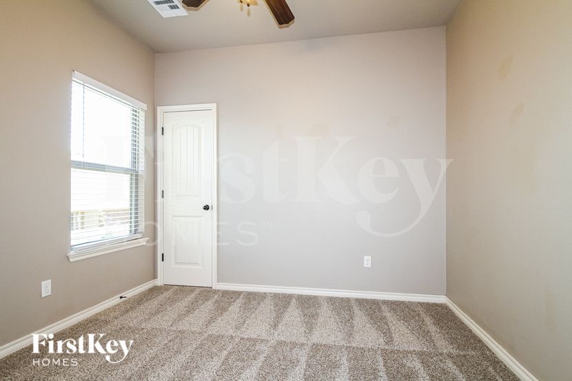 Building Photo - 12016 Garden Ct