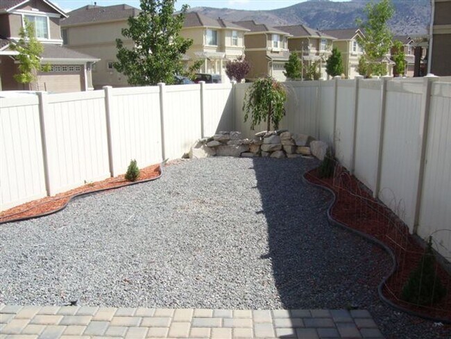 Building Photo - Large Master Suite - Tankless Water Heater...