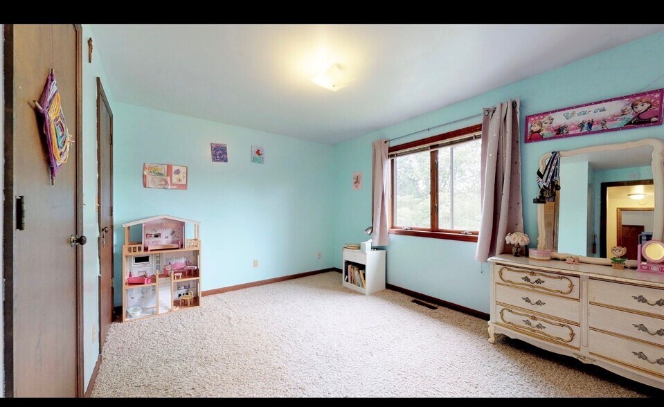 Building Photo - 2115 Ivy Ct