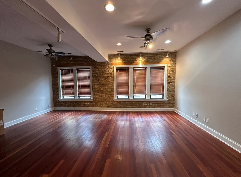 Building Photo - 1360 W Estes Ave