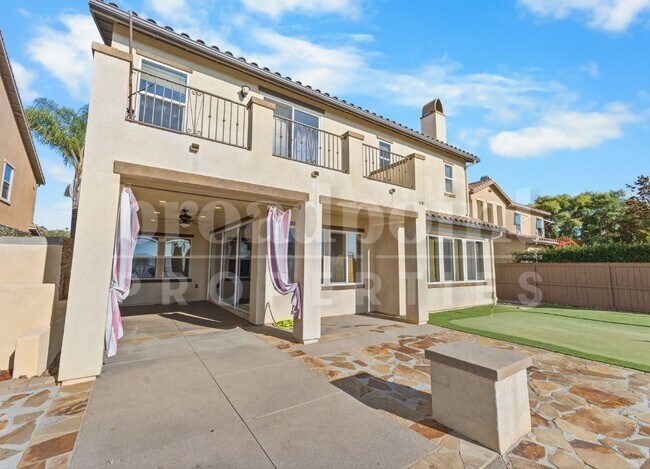 Building Photo - 1672 N Las Flores Dr