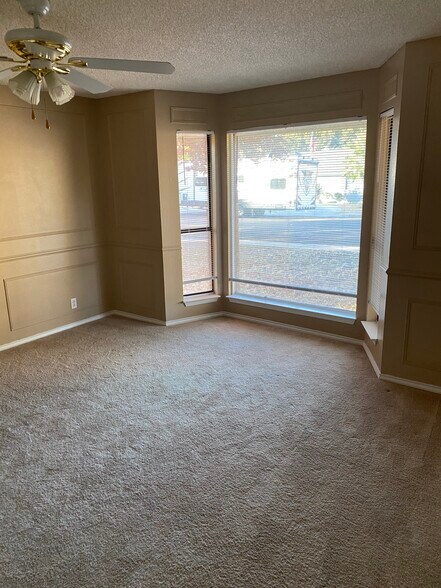 Dining Room - 4406 Parkhurst Dr