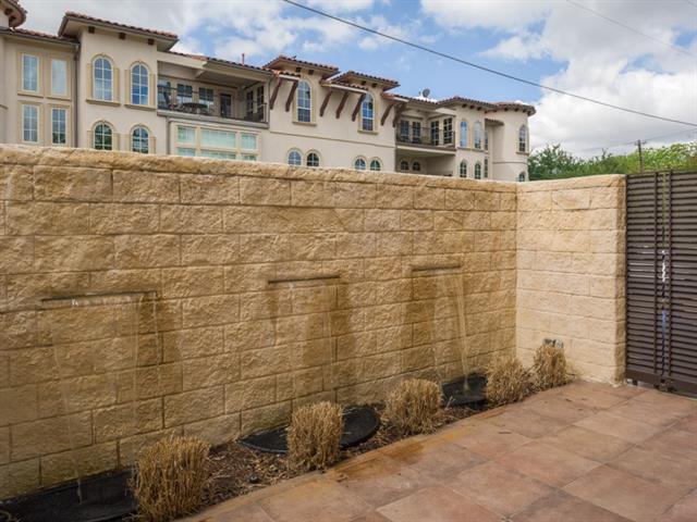 Building Photo - 3408 Armstrong Ave