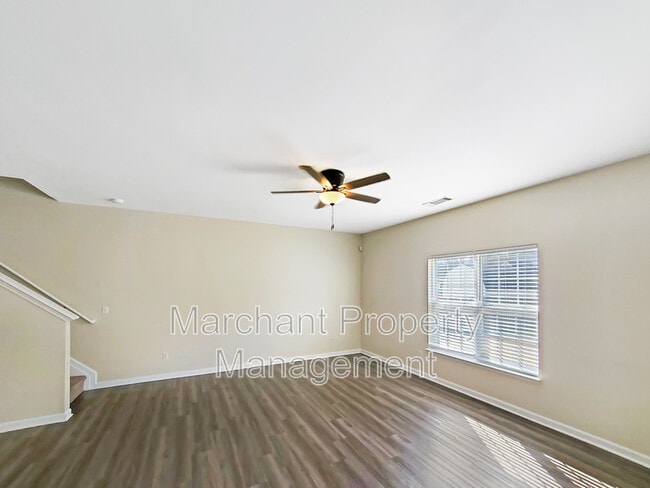 Building Photo - 9 Sunfield Ct