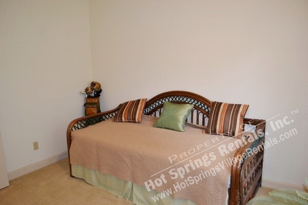 Building Photo - Isabella Golf Course  Home | Furnished