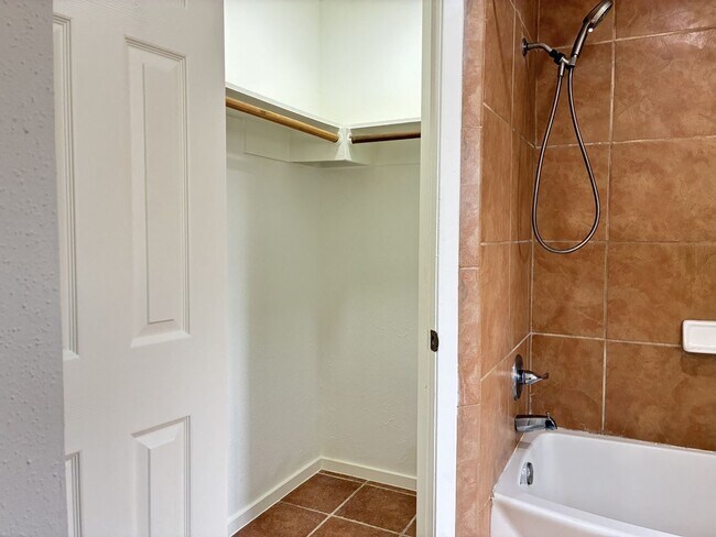 Building Photo - 4211 Autumn Meadow Dr