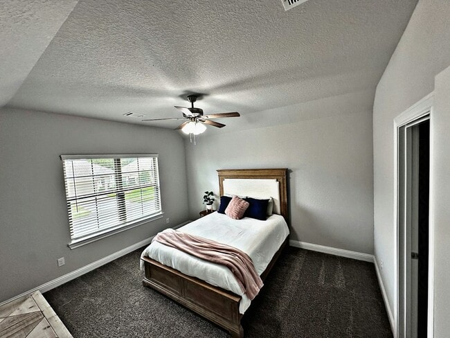 Building Photo - 21822 Rose Maris Ln