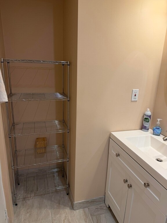 Building Photo - 147 Sylvan St