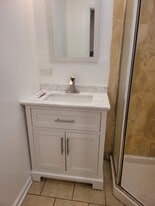 Building Photo - 1007 N Fairfield Rd