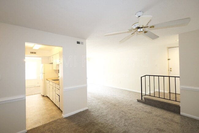 Building Photo - 1509 Thistle Rd
