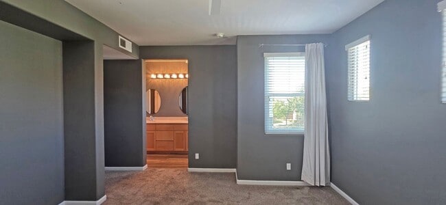 Building Photo - 4120 Beechcraft Way