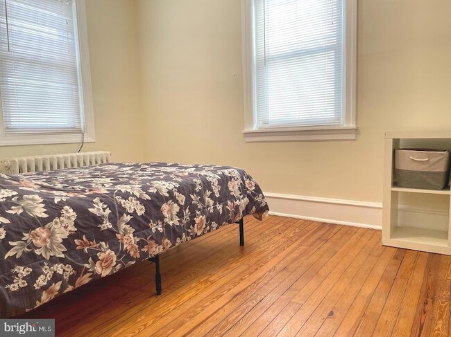 Building Photo - 173 Fountain St