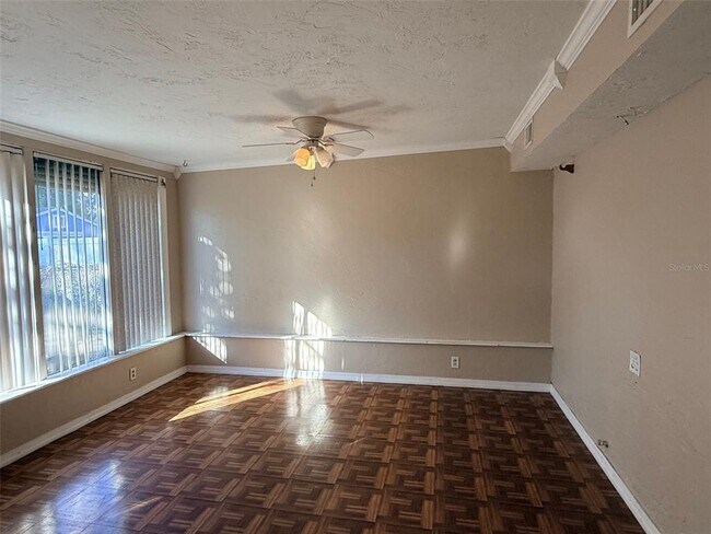 Building Photo - 1908 20th Ave N