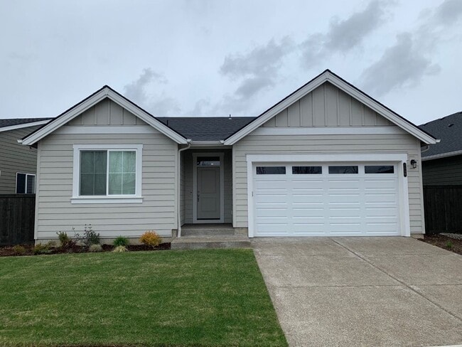 Primary Photo - $2,700 - Nice Three-Bedrooms, Two-Baths Ca...