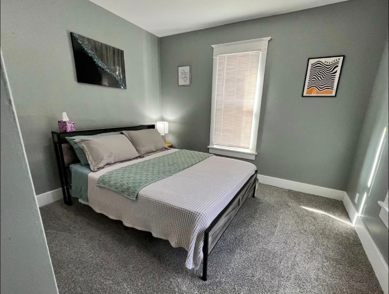 Building Photo - 1708 11th Ave