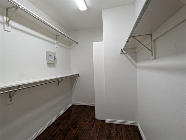 Building Photo - 8912 Smokey Dr