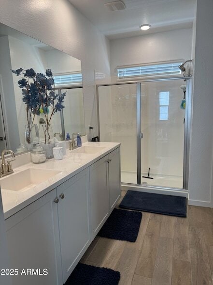 Building Photo - 9223 E Sphere Ave