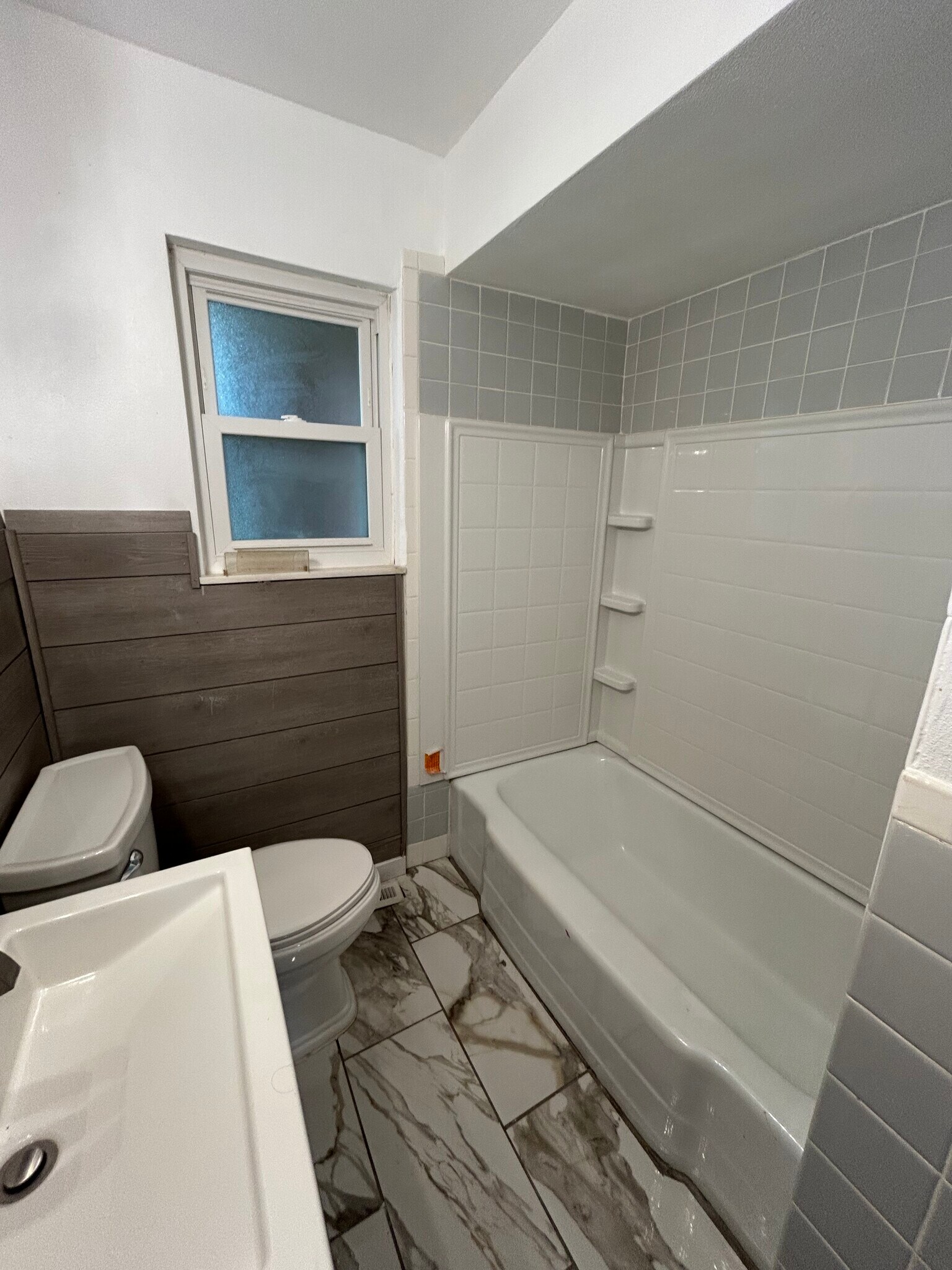 Marble floors, separate tub and shower - 1909 Menard Dr