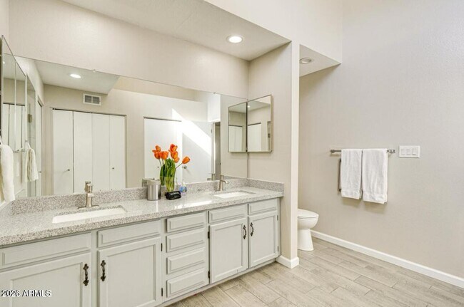 Building Photo - 14236 N 23rd St