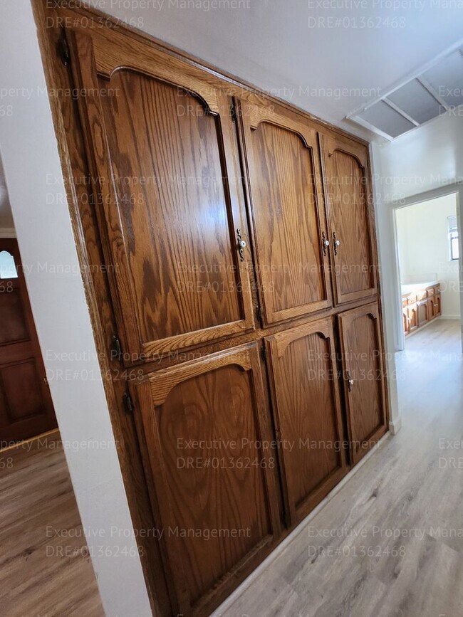 Building Photo - 3 bedroom/ 2 bath house near Pacheco Rd/ A...